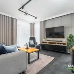 Maybesea Polanki Park Premium